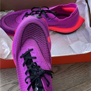 Nike Zoom Vaporfly Next% Womens Sizes Hyper Violet Sneakers Shoes CU4123-501